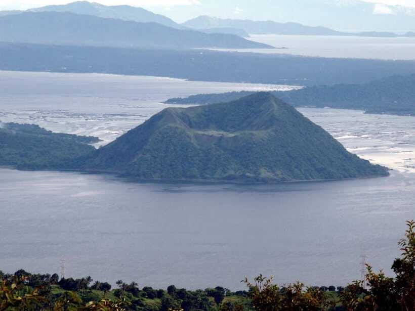 From Manila: TAGAYTAY DAY TOUR (SHARED TOUR) - Sonya’s Garden and a local food break