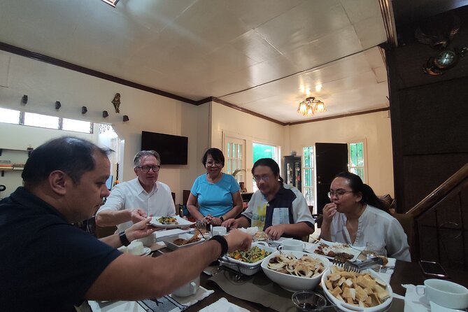 Home Cooked Meal with a Filipino Grandma - A Family-Style Filipino Lunch