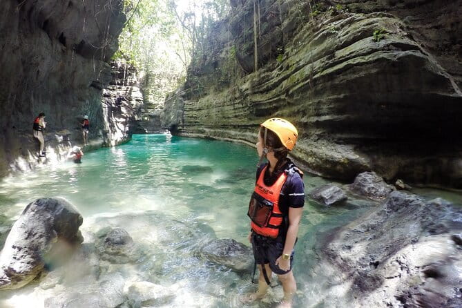 Kawasan Falls Canyoneering Tour from Moalboal - The 7:00 am start at Smooth Cafe