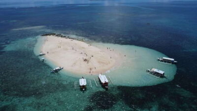 Luna: Siargao Tri-Island Tour with Drone, GoPro Shots, Lunch - Starting at General Luna Market