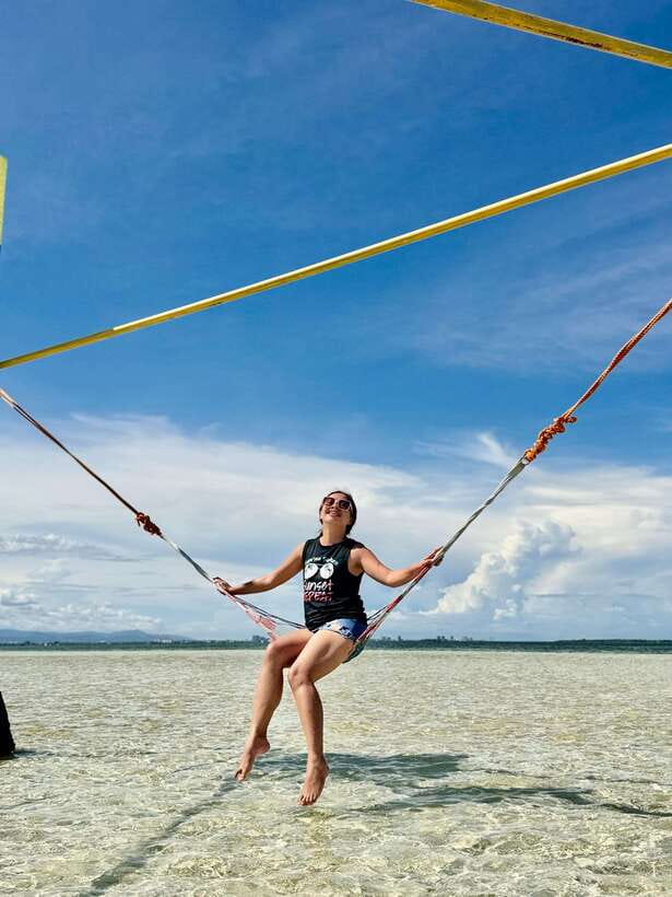 Mactan Island Hopping Gilutungan, Caohagan, Nalusuan + Lunch - Lunch by the water, with a few caveats
