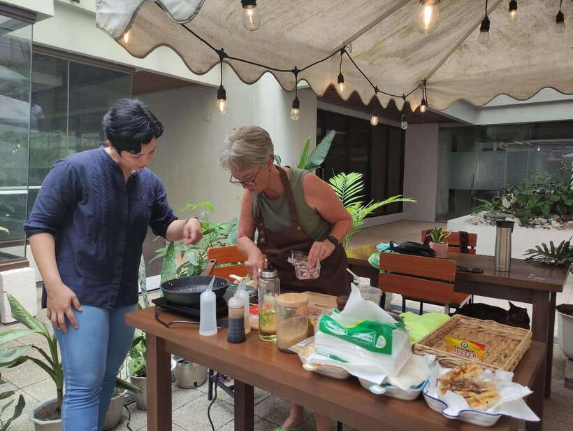 Makati: Hands on Manila Cooking Class - Why this short class works so well