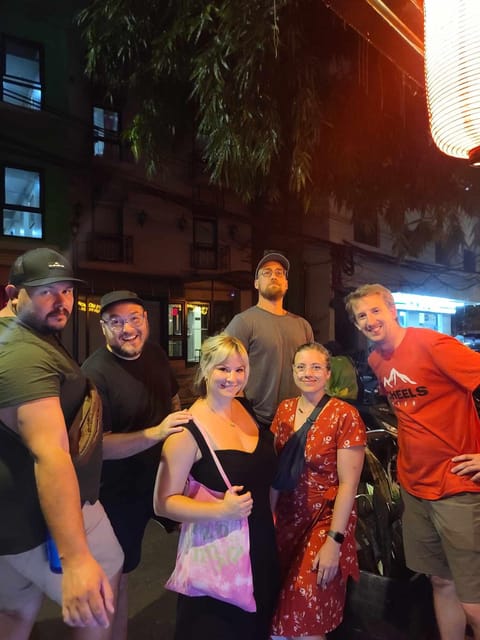 Makati Hidden Bars and Rooftop Bars with Venus - Group size, pace, and the role of Venus