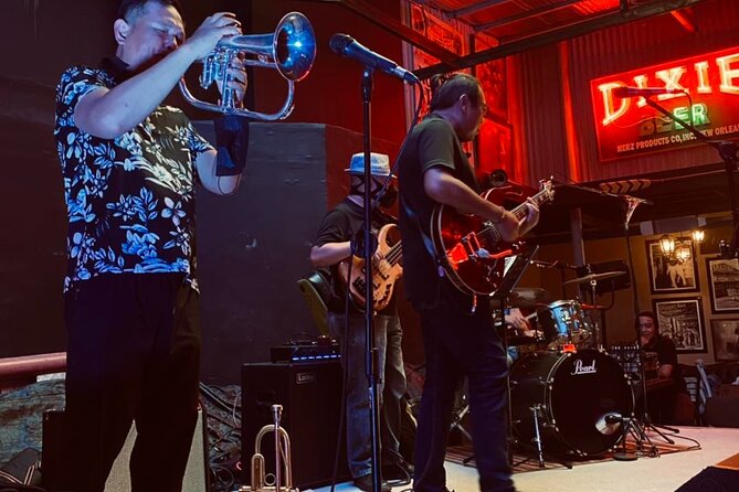 Makati: Music Clubs, Rooftops, and Go Go Bars Nightlife Tour - Fifteen minutes at The Filling Station