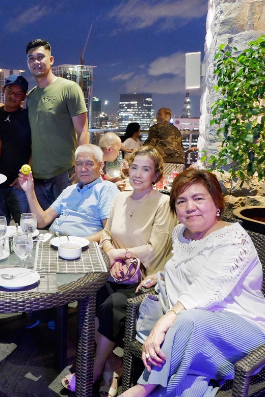 Makati: Music Clubs, Rooftops, & Go Go Bars with VIP Access - 10:25 PM at The Filling Station: a quick retro break