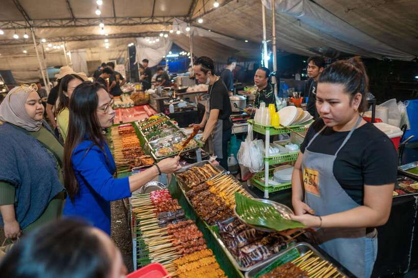 Makati Street food Tour, End with a Rooftop City View - Who should book this Makati food experience?