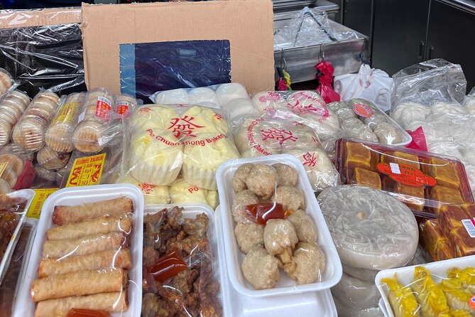 Manila: Binondo Walking Tour ( Oldest Chinatown ) - What Mari adds to the experience