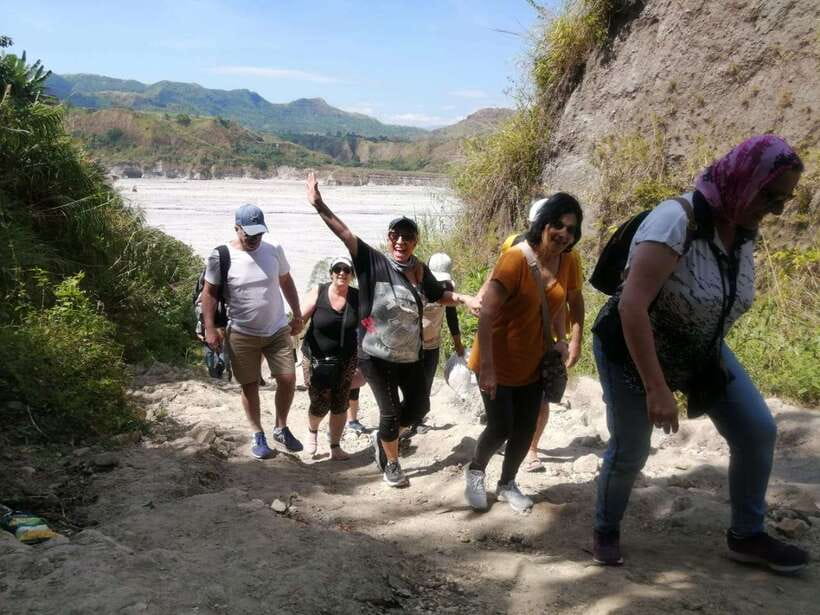Manila: Mount Pinatubo 4X4 & Hiking Trip - Who Will Enjoy This Day Most?