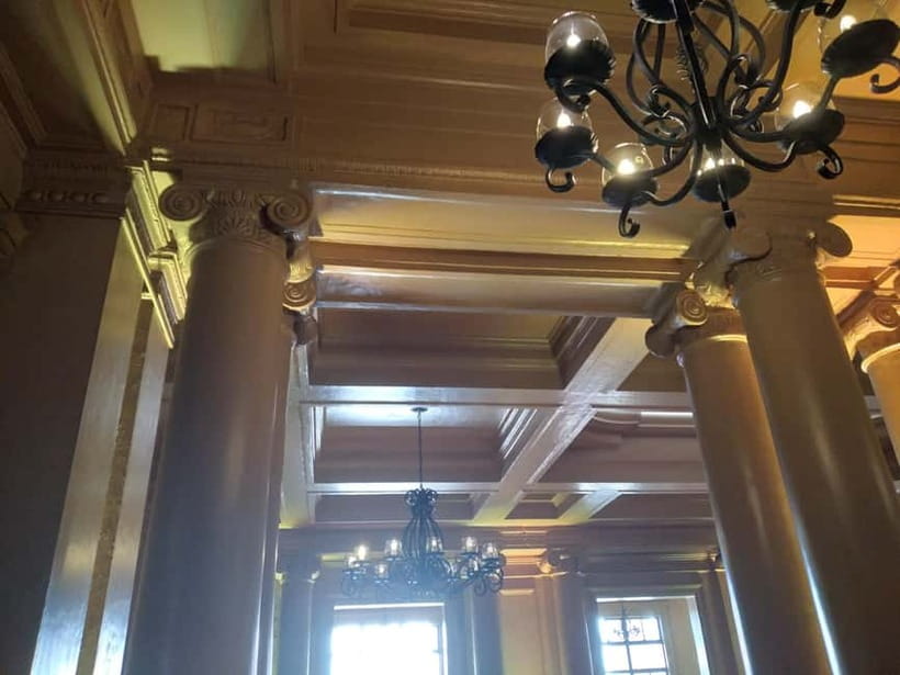 Manila: National Museum of Fine Arts Guided Tour - A History Lesson Told Through Images