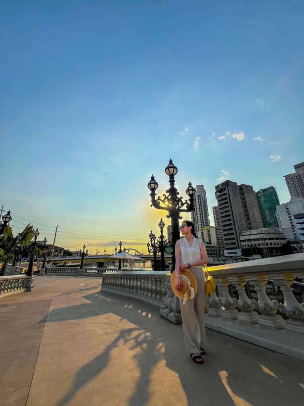 Manila One-on-One Walking Tour with Mobile Photography - Is eight hours enough, or too much?