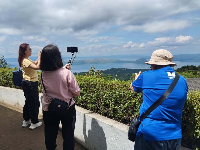 Manila: Private Tagaytay Highlands and Taal Volcano Tour - Leaving Manila for the Tagaytay Highlands