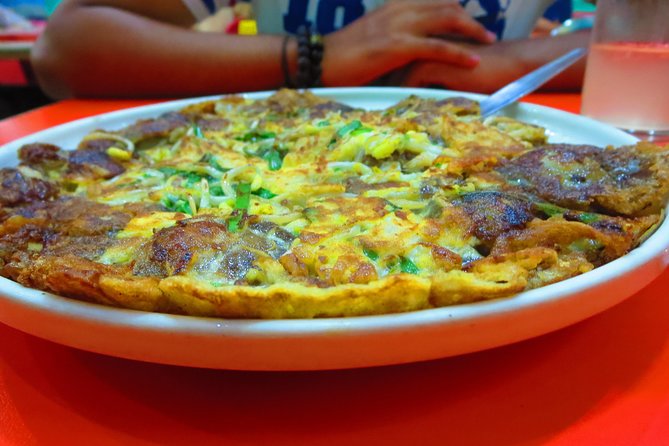 Manila's Culinary Expedition: The Ultimate Food and Market Tour - Who should book this Manila food tour?