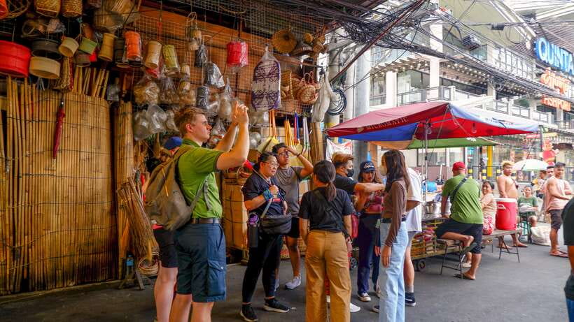Manila: Sightseeing and Food Walking Tour with Tastings - Should you book the Manila food and sightseeing tour?