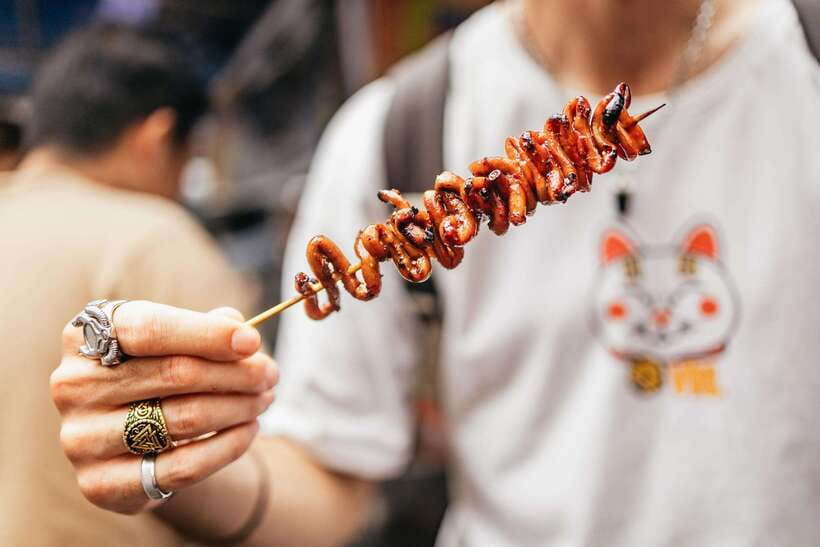 Manila: Street Food and Drinks Walking Tour with Tastings - Should you book the Manila street food tour?