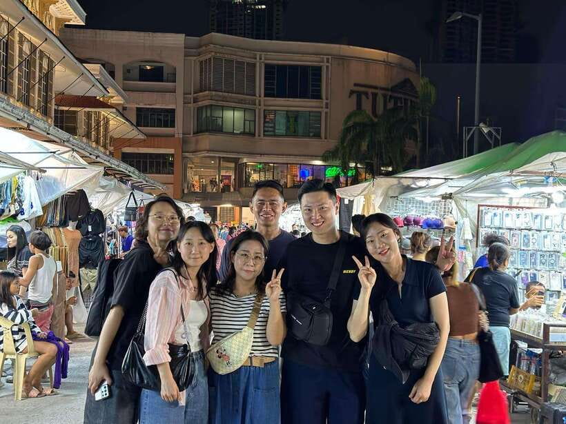 Manila Street food and Night Market Tour - Binondo for Chinese-Filipino flavor