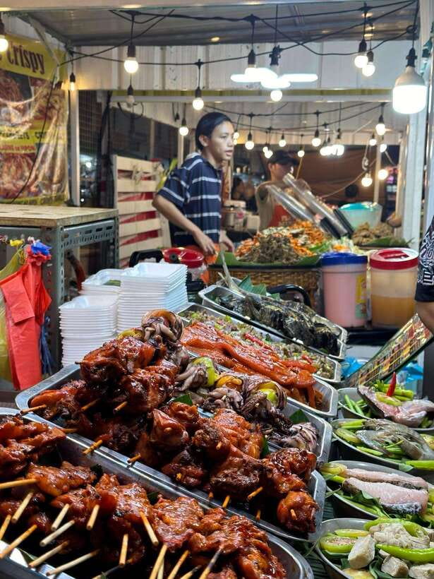 Manila Street food and Night Market Tour - Who will enjoy it most