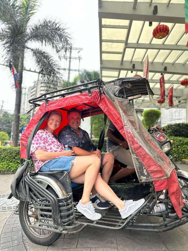 Manila Tuktuk and Jeepney Ride Guided Tour - Seeing Manila from a jeepney