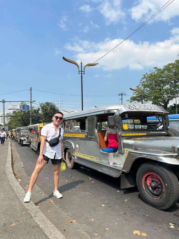 Manila Tuktuk and Jeepney Ride Guided Tour - Old Manila downtown and the oldest Chinatown