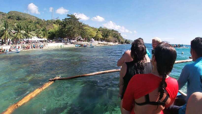 Oslob: Whaleshark Watching, Sumilon Island & Monkey Viewing - A packed Southern Cebu day from Cebu