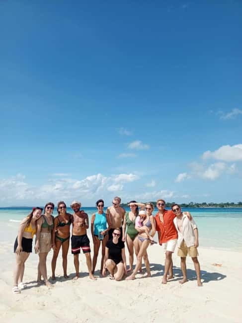PALAWAN: Balabac Island Hopping with Full board Meals - Onok Island and the sea turtle encounter