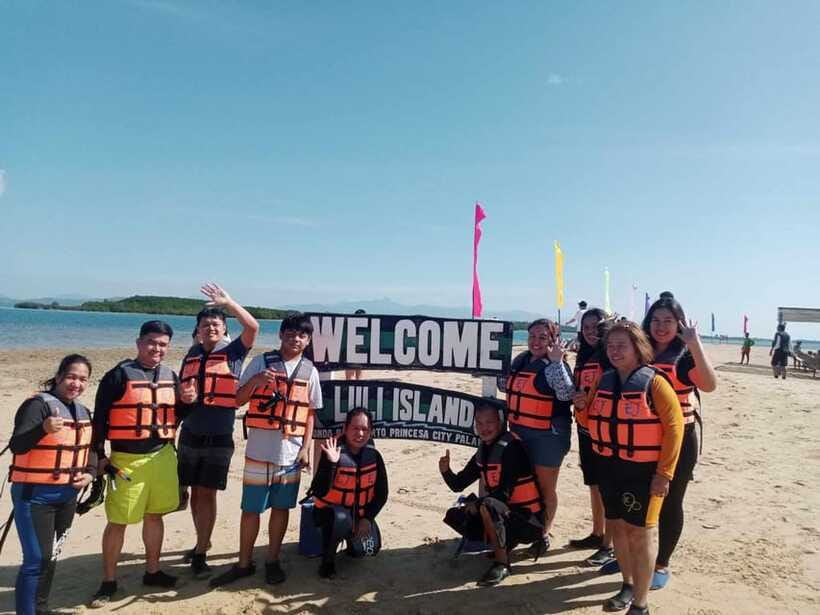 Palawan: Honda Bay Island Hopping Cruise - Luli Island and the pontoon problem