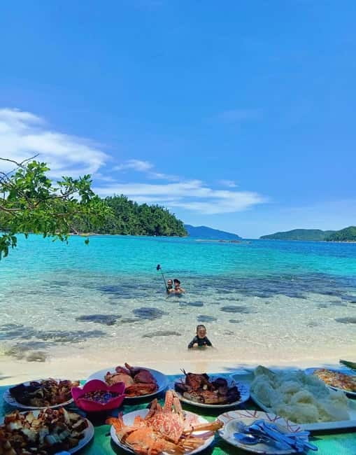 Port Barton: Island Hopping with Lunch and Hotel Transfer - Paradise Island and the missing toilet question