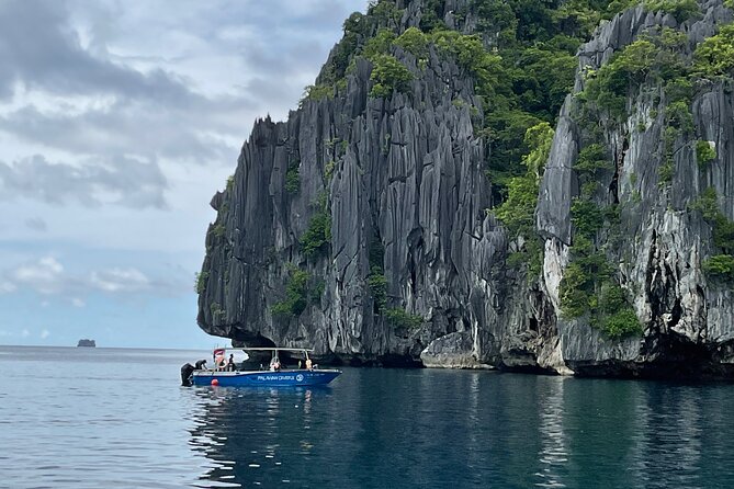 Private Coron Ultimate Tour - Twin Lagoon: one hour for Coron’s famous water passage