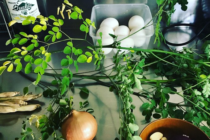 Private Market Tour and Filipino Cooking Class in Manila with Isi