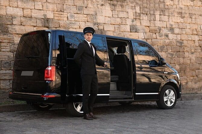 Private One-way Transfer From Manila To Manila Airport - The Approximately 40-Minute Ride To MNL