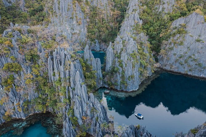Private Seaplane Transfer From Busuanga Island to El Nido - Is $2,500 good value for four people?