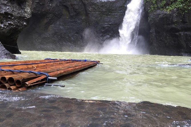 Private Tour: Amazing Taal Volcano & Pagsanjan Falls Tour (2in1) - Reaching the falls and going behind the water