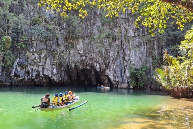 Private Underground River Tour In Puerto Princesa - Inside the cave: boat, audio guide, and paddle guide