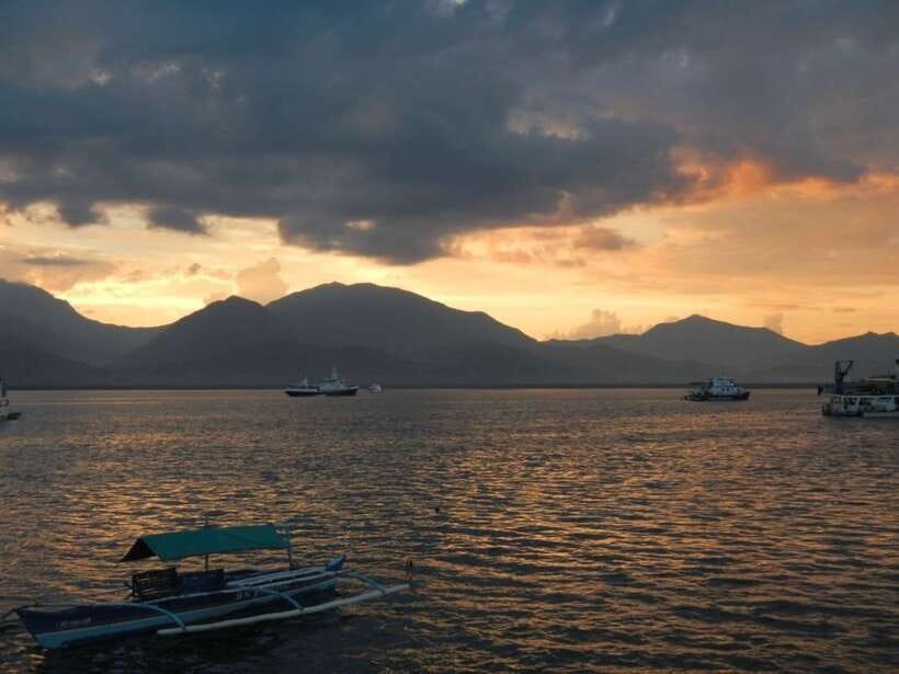 Puerto Princesa: Firefly Watching Bay Cruise with Dinner - How much value do you get for $35?