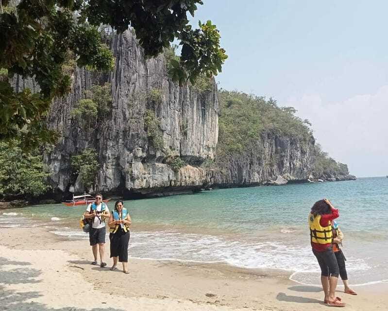 Puerto Princesa in 4 days: Tours package with optional hotel - Day 3: Honda Bay by boat