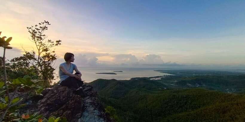 Puerto Princesa: Private Sunrise Trek at Mt. Magarwak - Descending around 7:30 AM