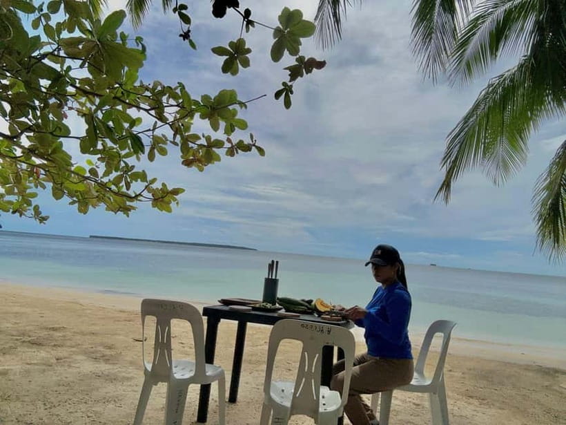 Siargao Island Vegetarian Cooking Class - Making sweet potato leaf salad
