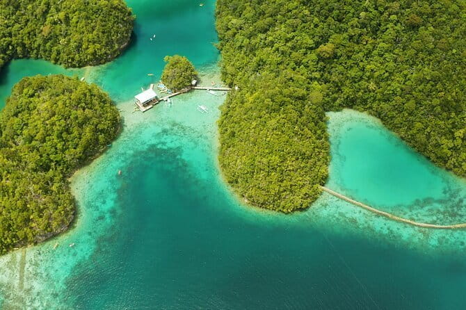 Siargao Private Sohoton Bucas Grande Tour with Lunch - The private boat, lunch, and all-inclusive value