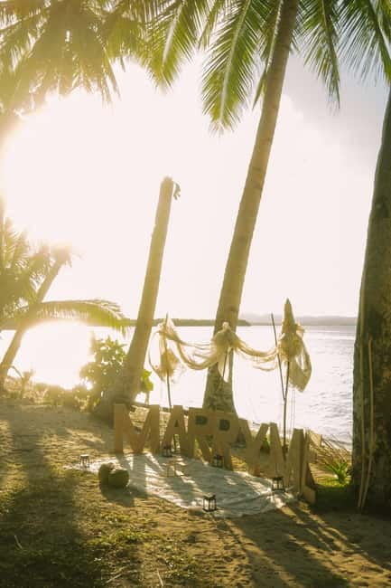 Siargao: Romantic Dates by the Beach - A Six-Course Dinner Versus Wine and Snacks