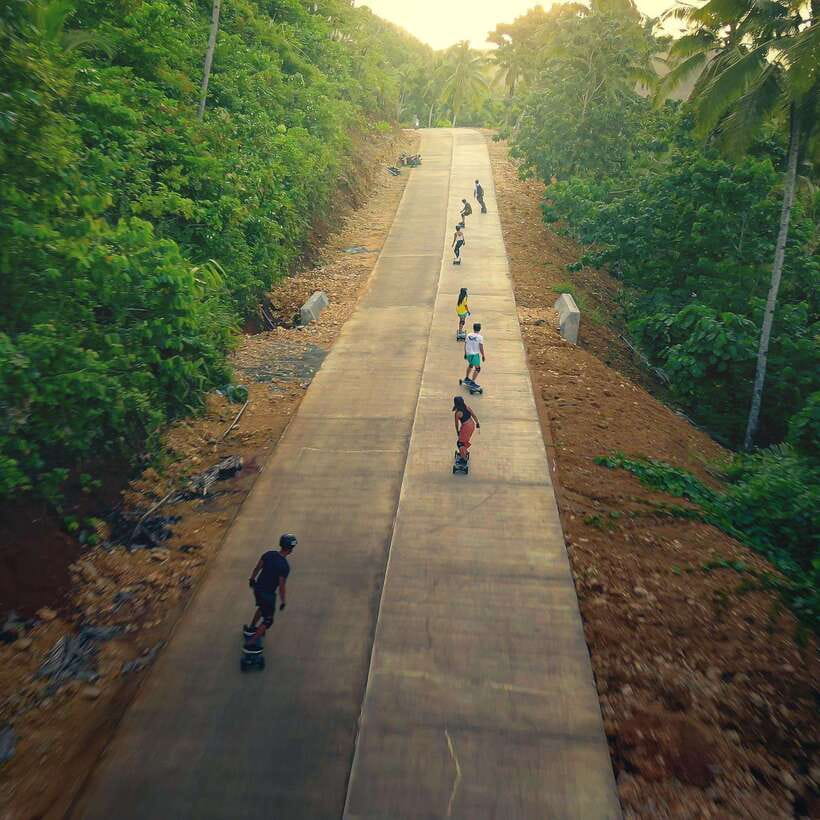 Siargao : Sunset 2 Hours Guided Electric Skate Experience - A twenty-minute stop at ShakaBrah Skate Park