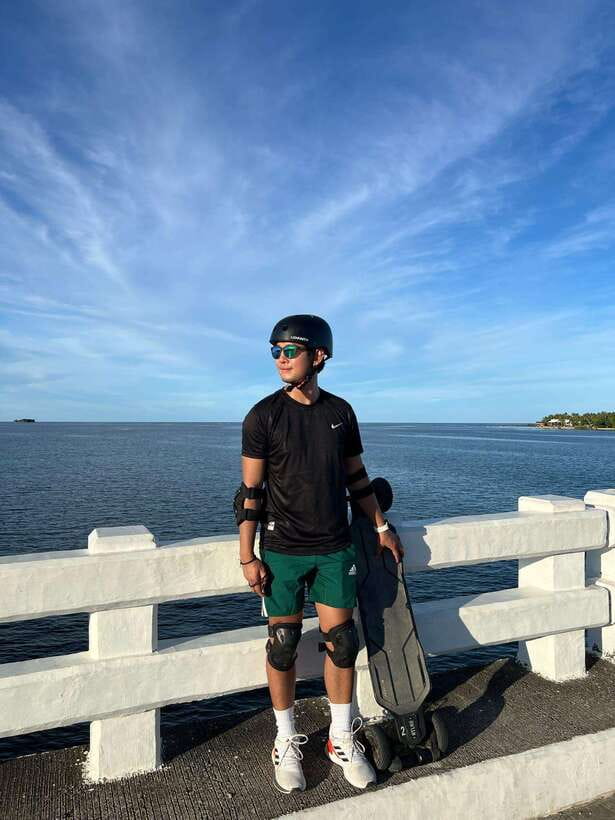 Siargao : Sunset 2 Hours Guided Electric Skate Experience - Who will enjoy this most?