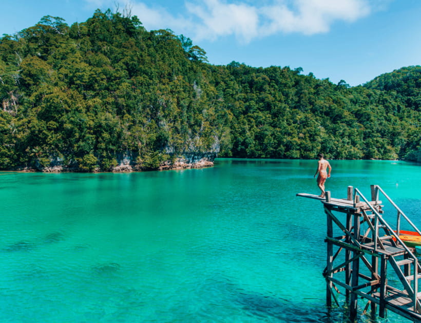 Siargao Tri-Island Hopping: Daku, Guyam and Naked Island - Guyam Island, palms and calm water