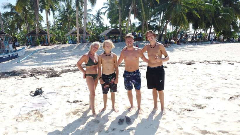 Siargao:Tri Island Hopping Naked Island, Daku, Guyam w/Lunch - What you are really paying $52 for