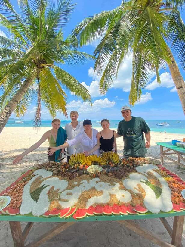 Siargao:Tri Island Hopping Naked Island, Daku, Guyam w/Lunch - Naked Island and the appeal of having almost nothing there