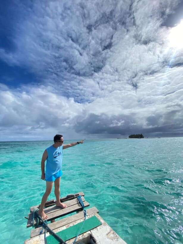 Siargao:Tri Island Hopping Naked Island, Daku, Guyam w/Lunch - The return trip is where flexibility matters