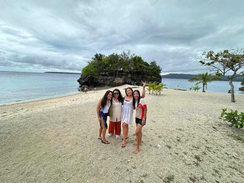 Siquijor: Jeepney Island Tour with Snorkeling - Balite Tree and the fish spa