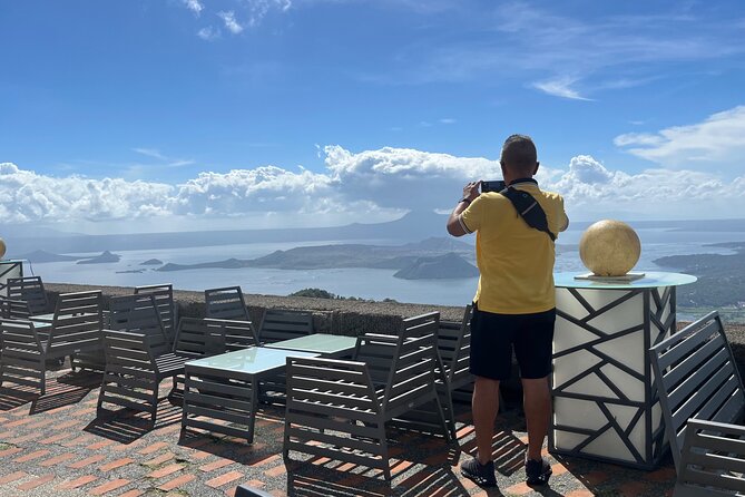 Tagaytay Day Tour sightseeing with Panoramic Taal volcano view - The drive from Manila sets the day’s pace