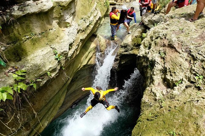Canyoneering in Kawasan Badian Tour With Lunch & Transportation - Package Inclusions and Logistics